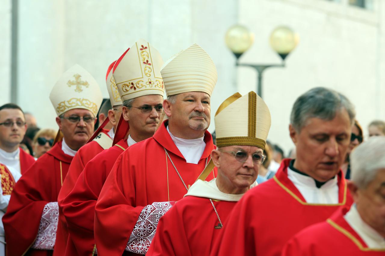Krčki biskup Ivica Petanjak