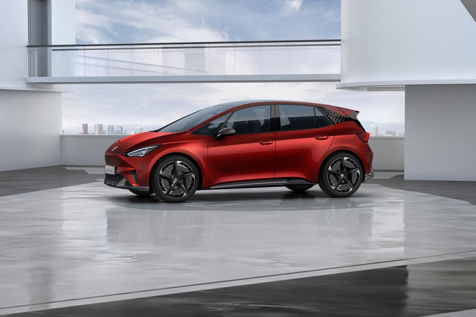 SEAT EL-BORN prvi je električni model ove marke. Očekuje se da će na hrvatsko tržište stići do kraja 2020. Prije njega dolazi novi Leon