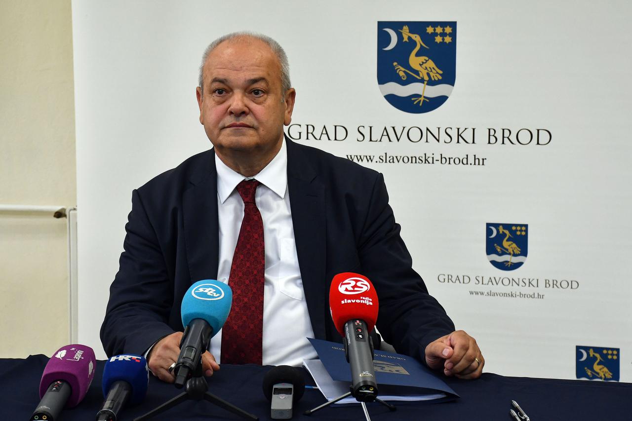 Slavonski Brod: Potpisan ugovor s izvođačem radova izgradnje novog Autobusnog kolodvora