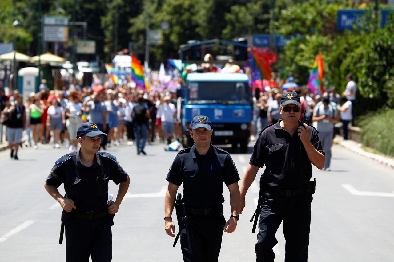 U Sjevernoj Makedoniji održana prva homoseksualna povorka