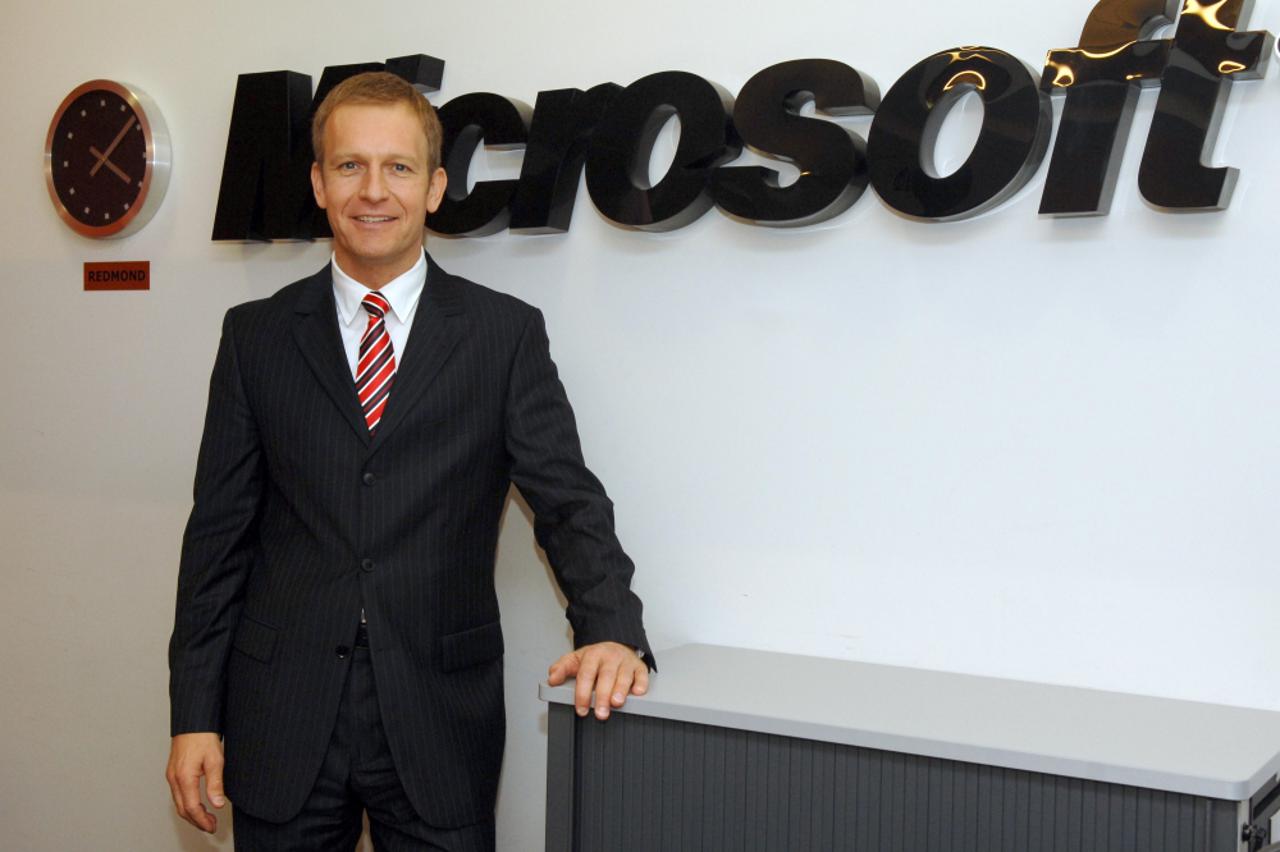 Marcel Schneider, Microsoft