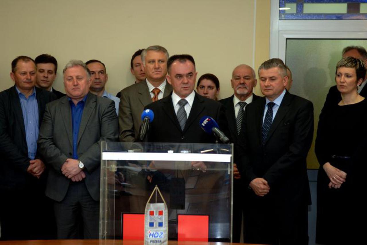 predstavljanje kandidata za požeško-slavnoskog župana, Alojz Tomašević (1)