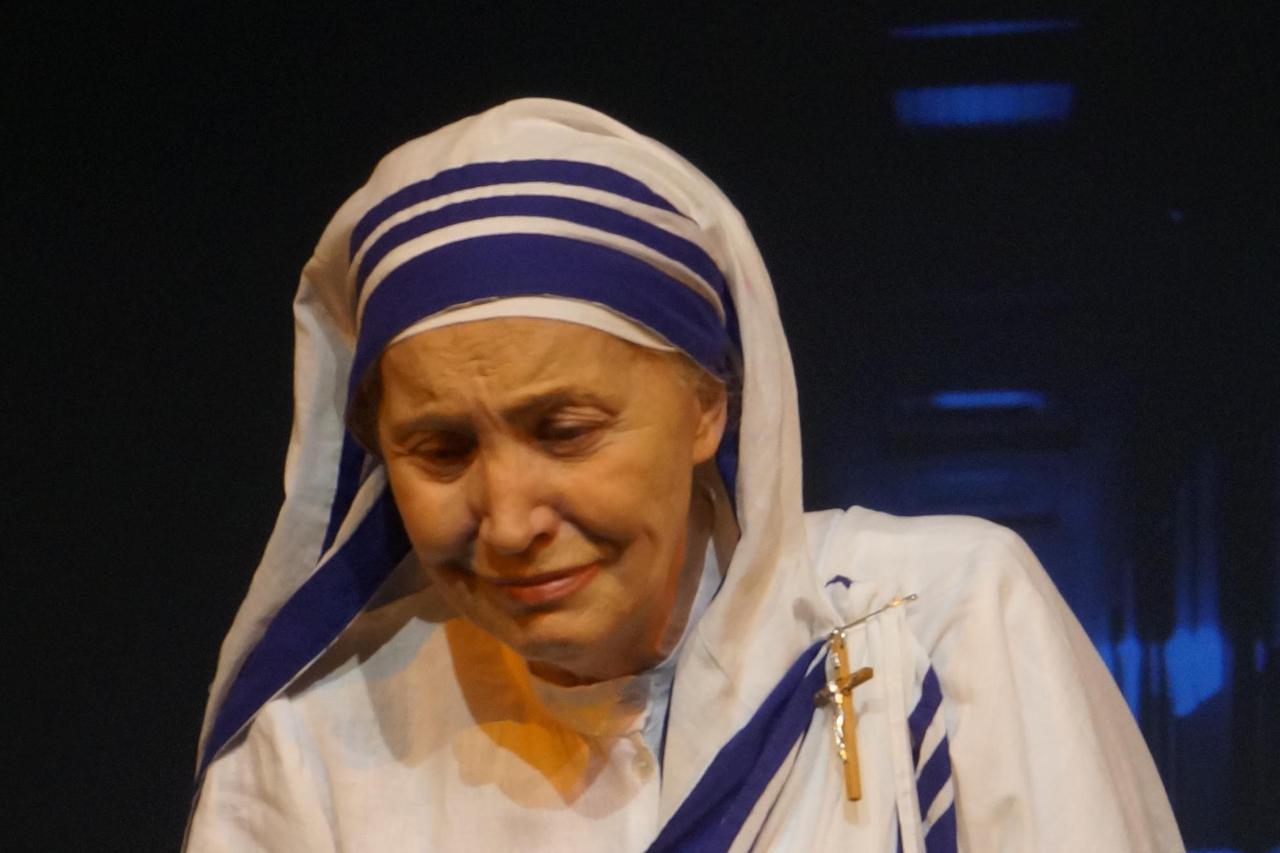 Kostadinka Velkovska kao Majka Tereza 
