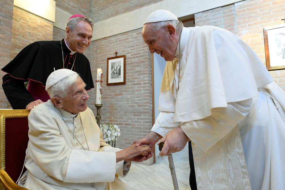 Papa Franjo i Benedikt XVI. u Vatikanu