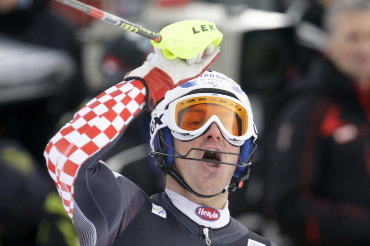 'Ivica Kostelic of Croatia reacts after the Alpine Skiing World Cup Slalom race in Kitzbuehel January 24, 2010.  REUTERS/Michael Leckel (AUSTRIA - Tags: SPORT SKIING)'