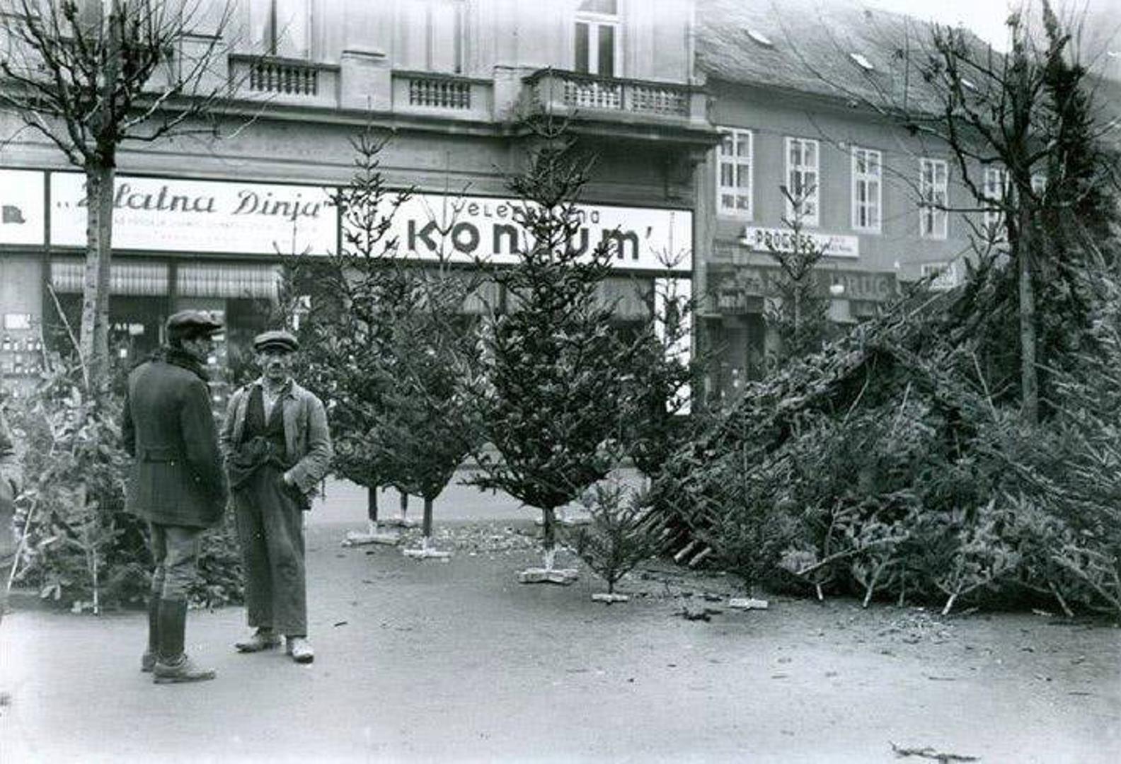Prodaja borova na Preradovićevom trgu, 1934.