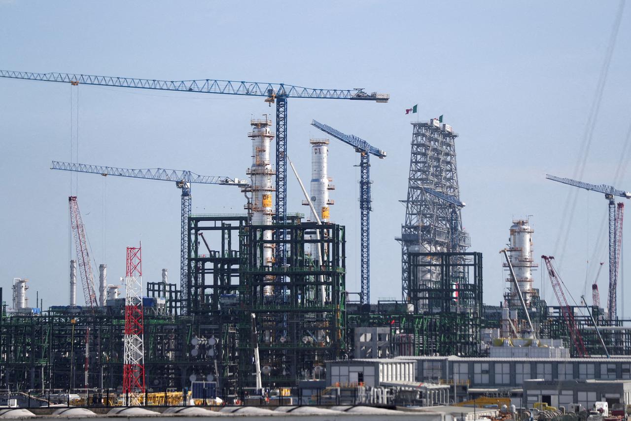 FILE PHOTO: Mexico's Pemex inaugurates Dos Bocas refinery