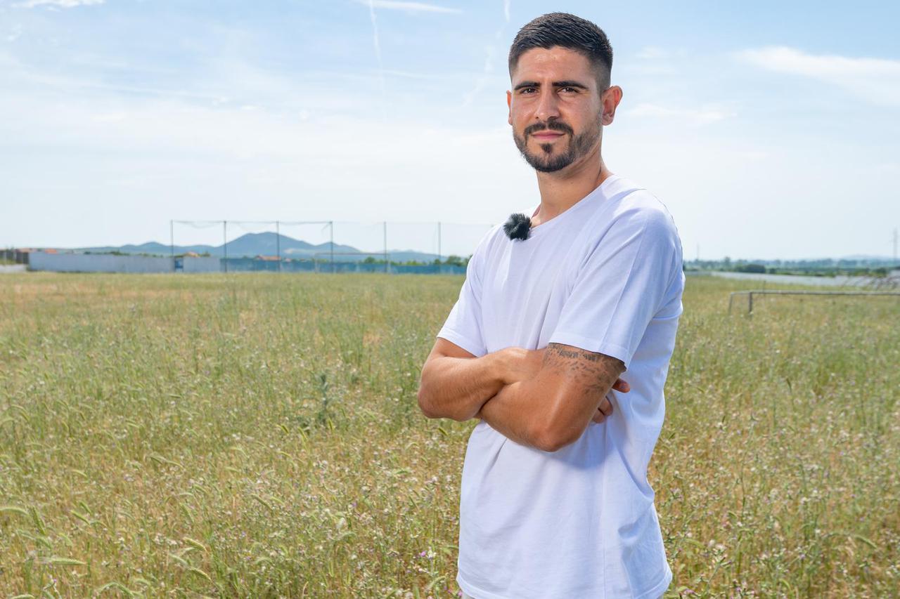 Raštane: Nogometni reprezentativac Martin Erlić na farmi svojih roditelja