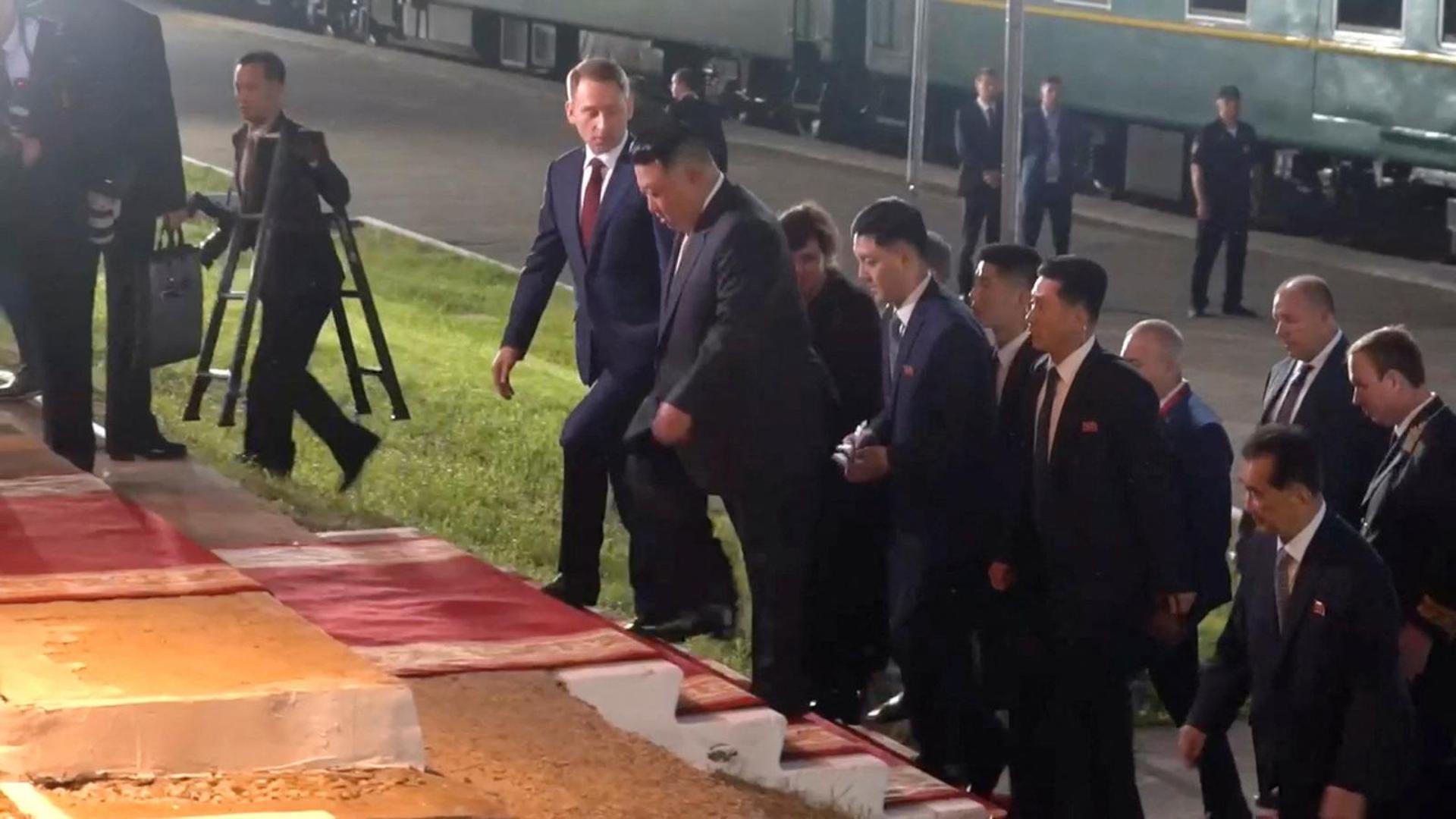 A view shows North Korean leader Kim Jong Un entering a building after disembarking from his train in Khasan in the Primorsky region, Russia, in this still image from video published September 12, 2023. Courtesy Governor of Russia's Primorsky Krai Oleg Kozhemyako Telegram Channel via REUTERS ATTENTION EDITORS - THIS IMAGE WAS PROVIDED BY A THIRD PARTY. NO RESALES. NO ARCHIVES. MANDATORY CREDIT. Photo: OLEG KOZHEMYAKO TELEGRAM CHANNEL/REUTERS