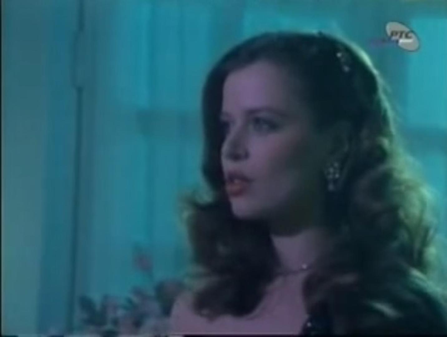 Film Pad Italije glumici Eni Begović priskrbio je status seks simbola i svi pamte scenu Ene u mokroj prozirnoj haljini koja je isticala njeno savršeno tijelo