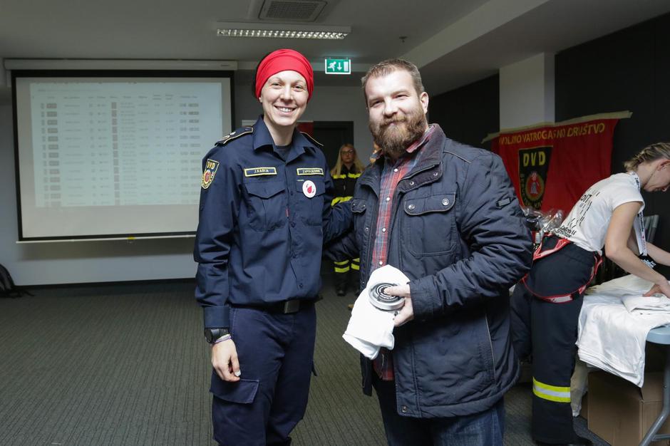 Zagreb: Humanitarna vatrogasna utrka stepenicama Zagreb Firefighter stair challenge