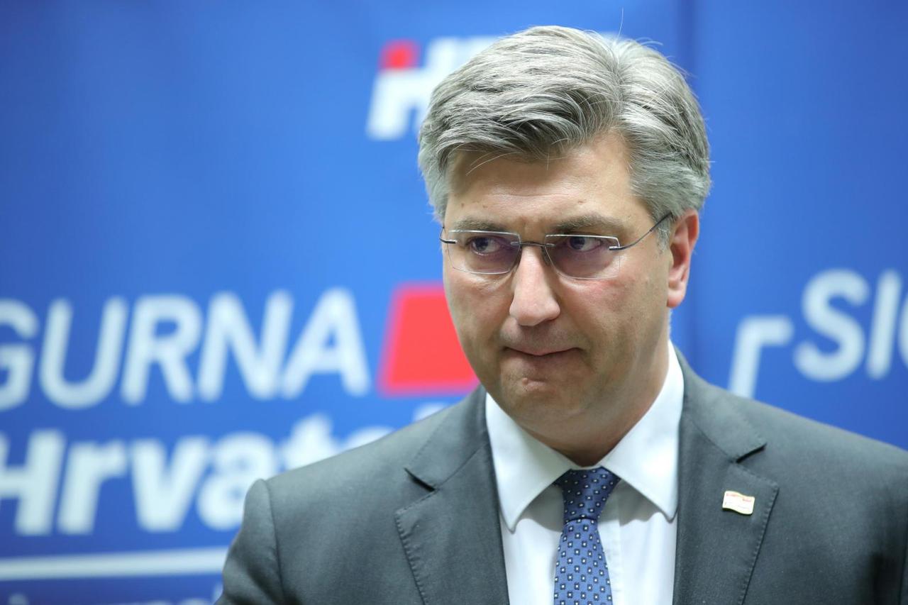 Zagreb: Andrej Plenković dao je izjavu medijima nakon sjednice Predsjedništva i Središnjeg odbora