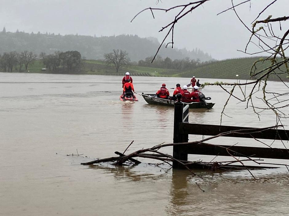 Car found submerged in floodwater with a dead 43-year-old woman inside, in Sonoma County