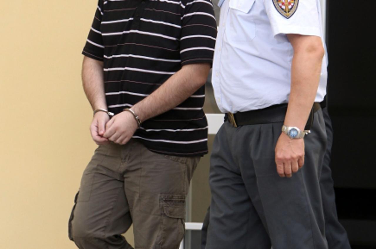 \'07.07.2010., Opcinski sud Ilica, Zagreb -  Na sudjenju u opcinskom sudu u Ilici bili su Marijo Galic i Nijaz Hadziosmanagic, osumnjiceni za napad na policajce.  Photo: Dalibor Urukalovic/PIXSELL\'