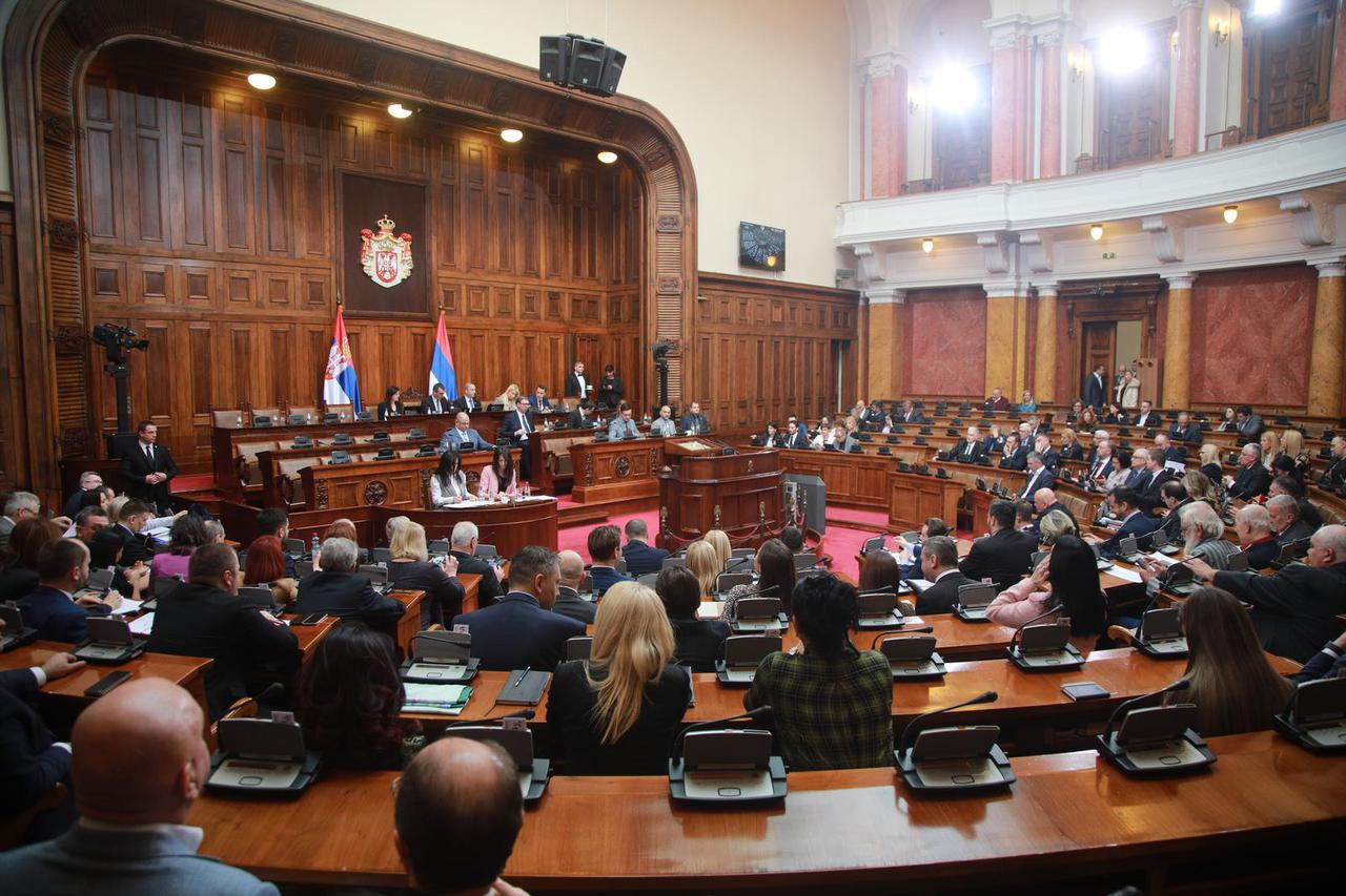 Beograd: Poslanici Skupštine Srbije nastavili su danas posebnu sjednicu posvećenu Kosovu
