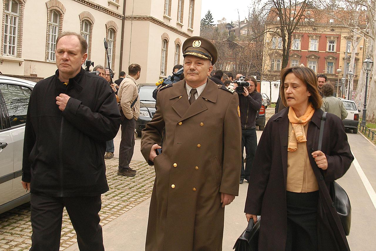 Potvrđene haaške optužnice protiv Milivoja Petkovića i Brune Stojića, 31.03.2004.