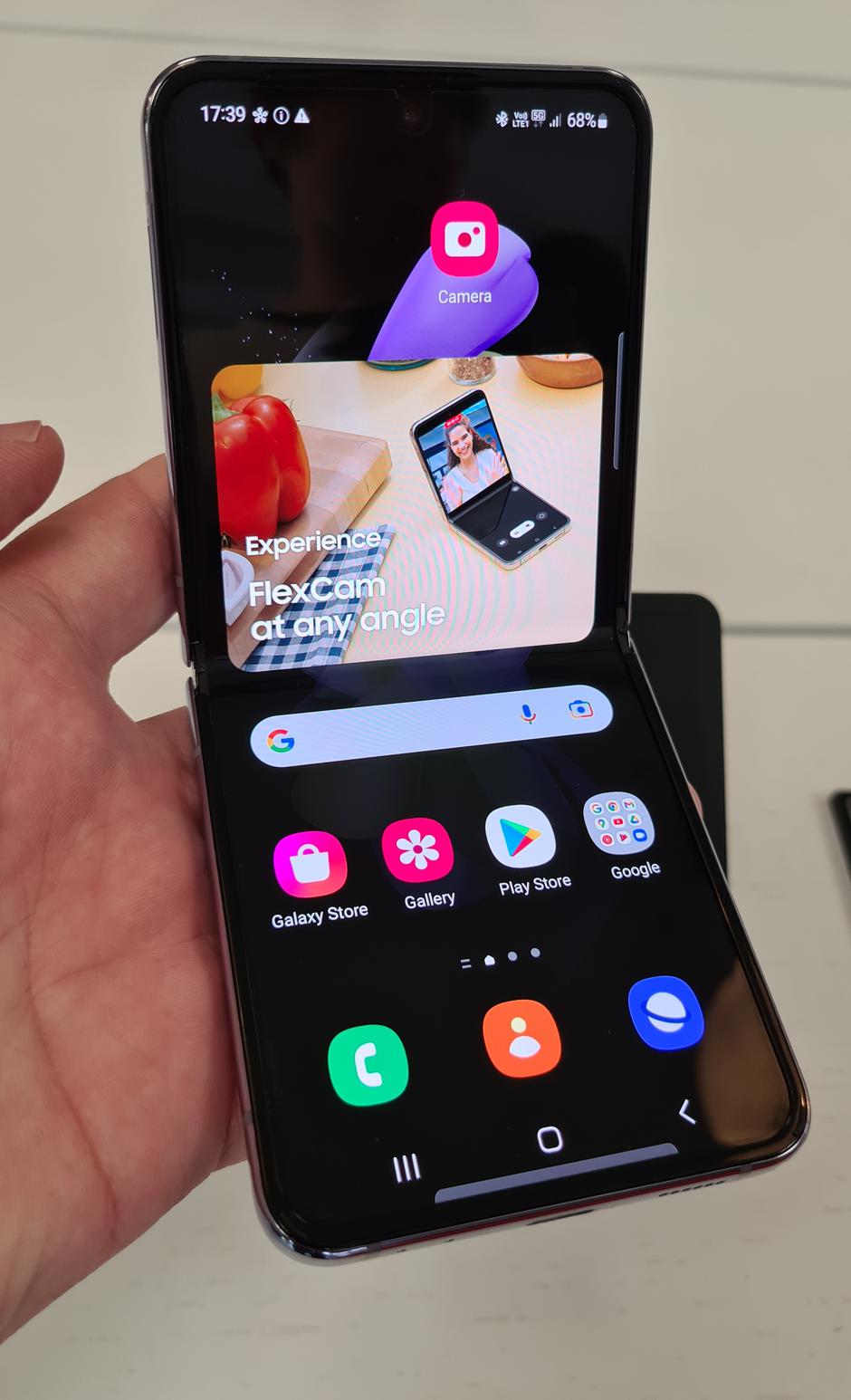 Samsung predstavio nove preklopne mobitele Galaxy Z Fold4 i Galaxy Z Flip4