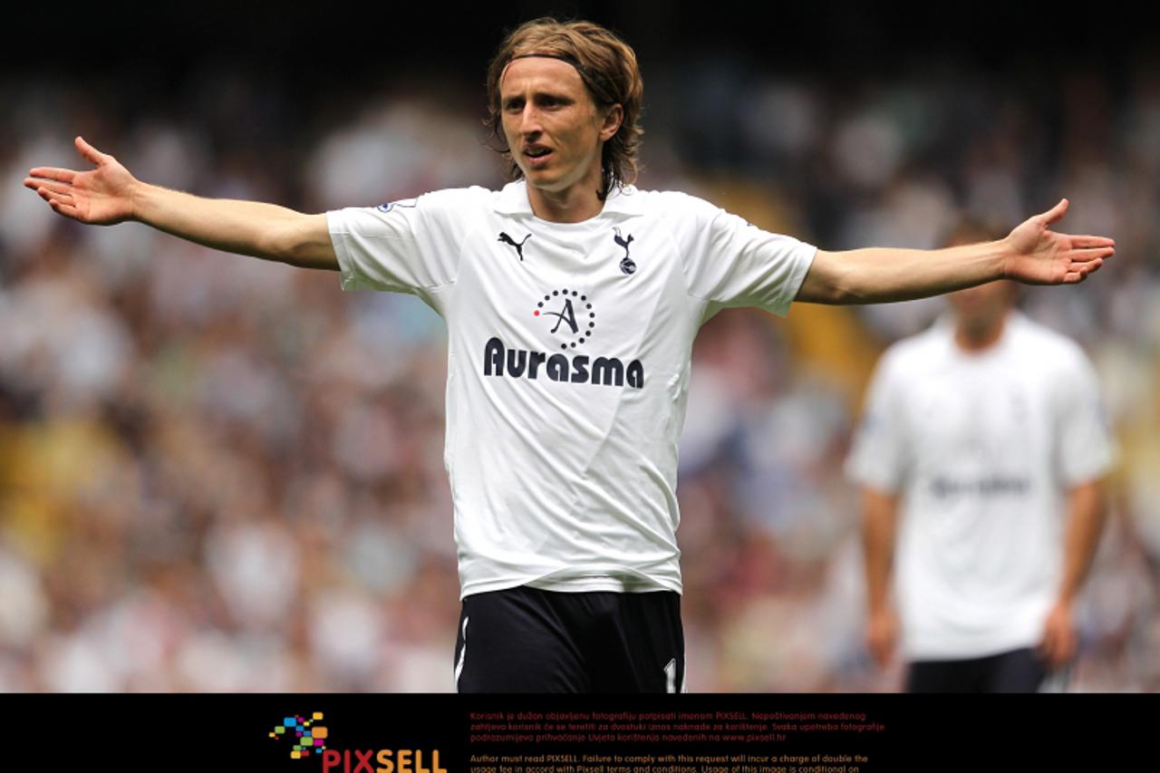 'Tottenham Hotspur\'s Luka Modric gestures Photo: Press Association/Pixsell'