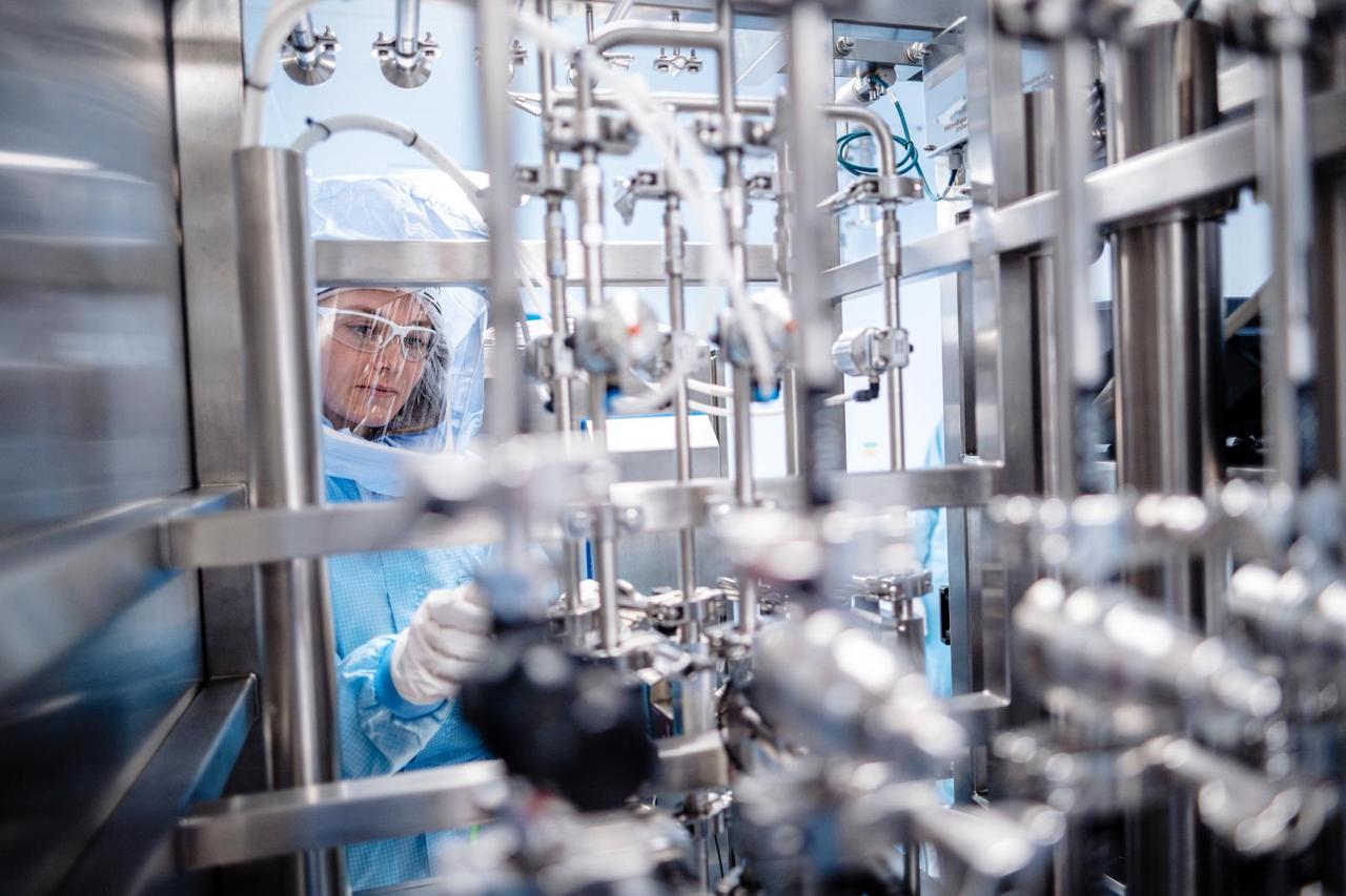 Production of Pfizer-BionTech COVID-19 vaccine in Marburg