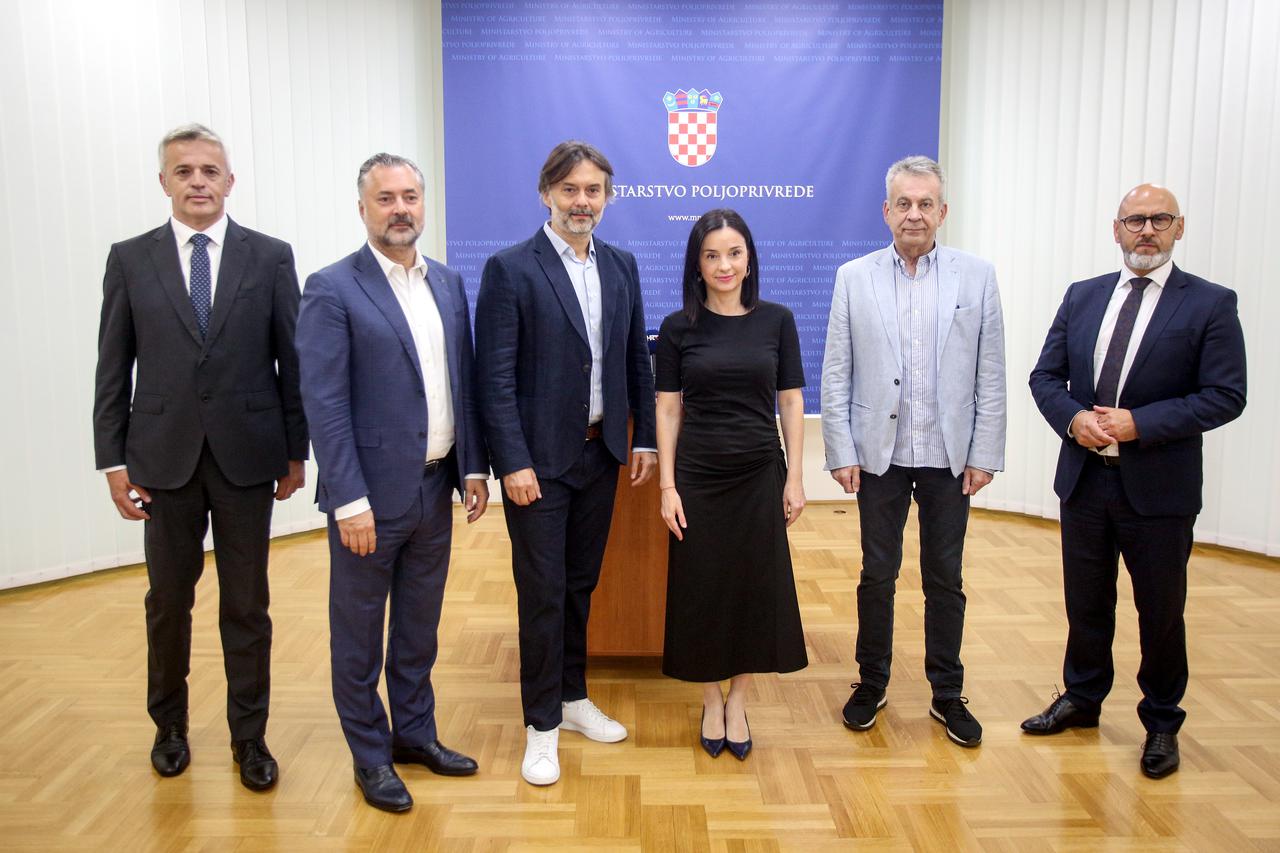 Zagreb: Na konferenciji za medije najavljen projekt Večernjeg lista "Zlata vrijedan"