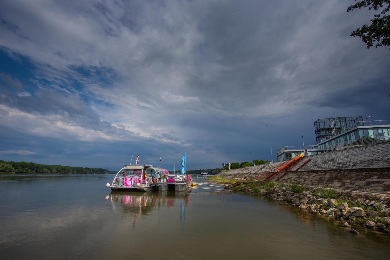 29.05.2020. , Vukovar - Elektricni turisticki brod Magenta na rijeci Dunav. Photo: Davor Javorovic/PIXSELL