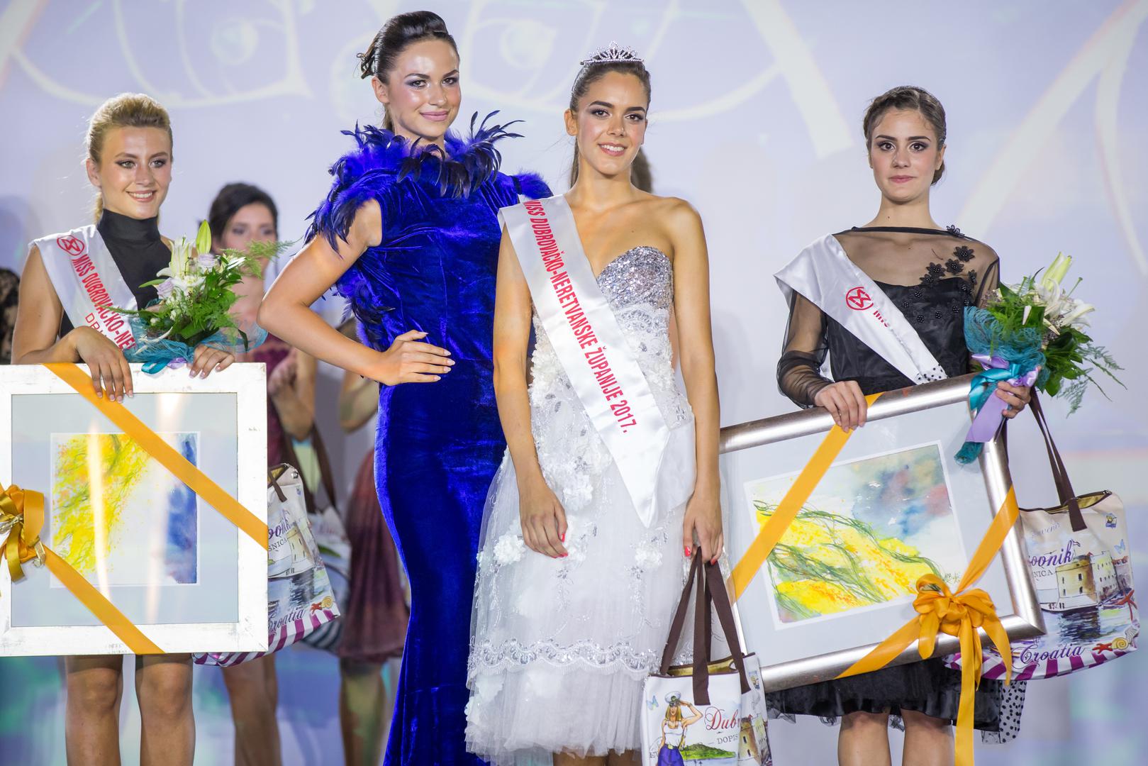 Prva pratilja je Mia Vukas, druga Dijana Bačić, a miss fotogeničnosti je ove godine Sara Pejović.