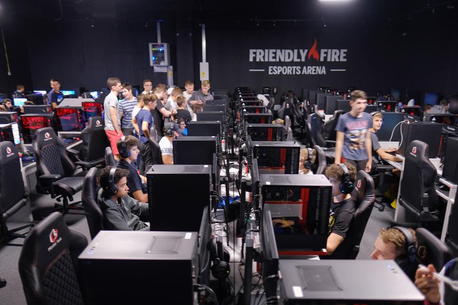U igraonici Friendly Fire održan je turnir videoigara
