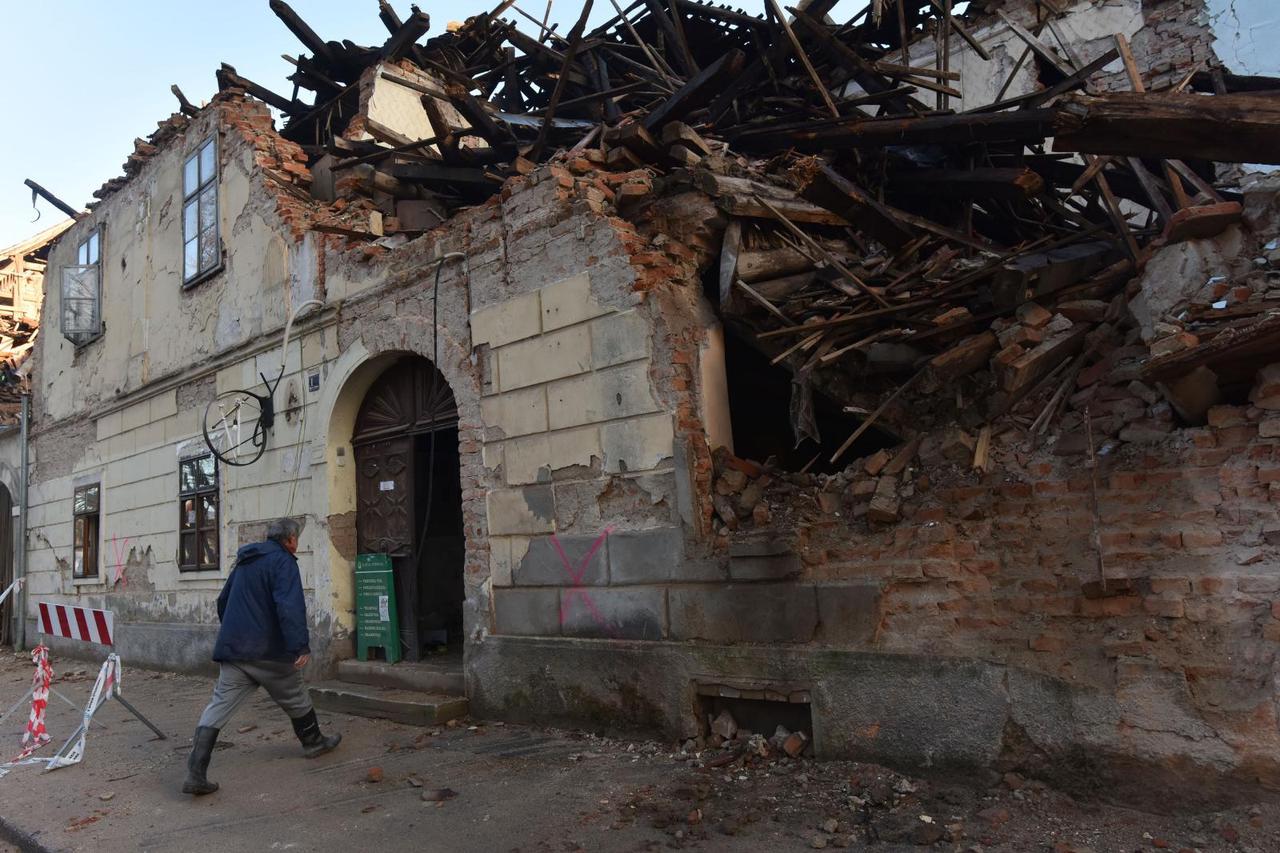 Grad Petrinja tjedan dana nakon razornog potresa