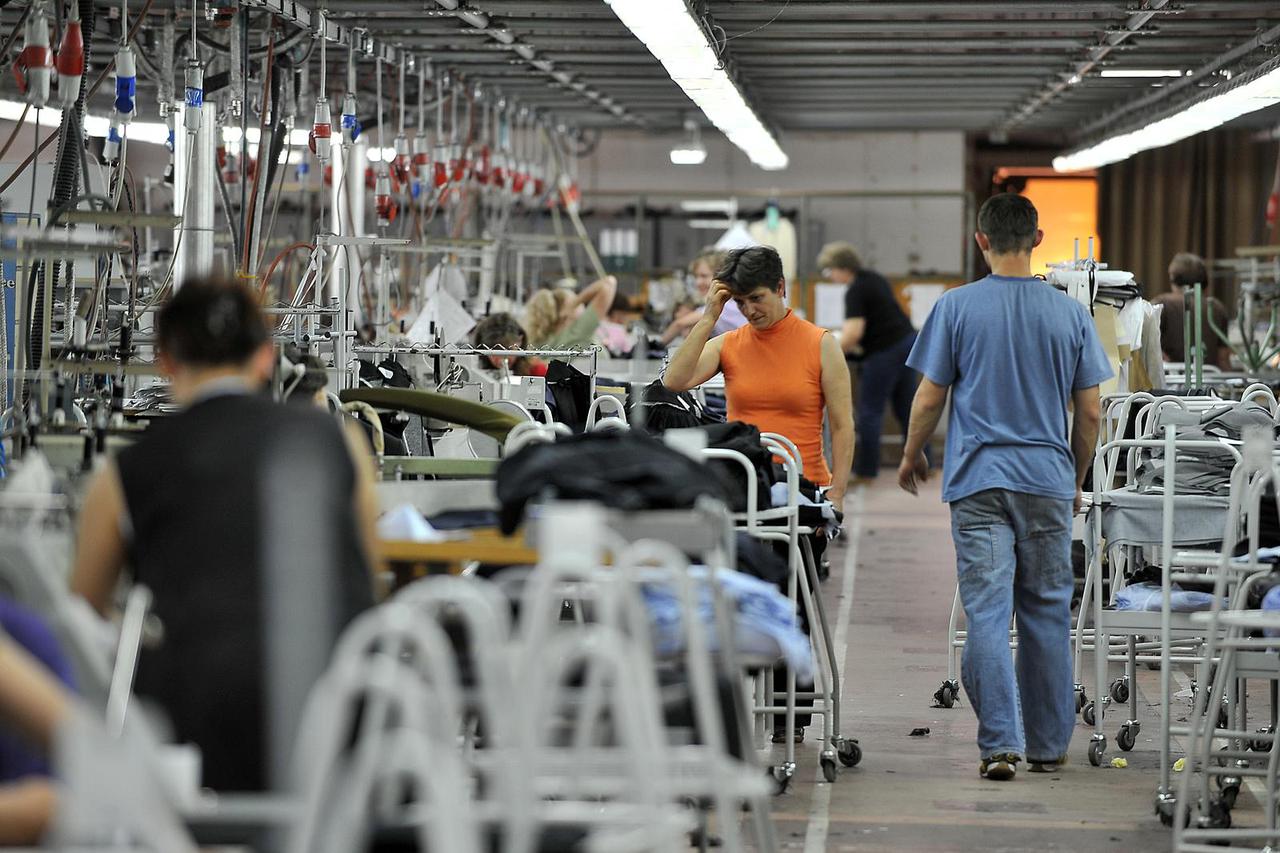 Varaždin: Pogon za šivanje odijela tekstilne industrije Varteks