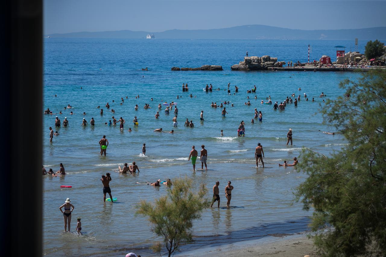 Split: Ljeto na popularnoj splitskoj plaži Bačvice