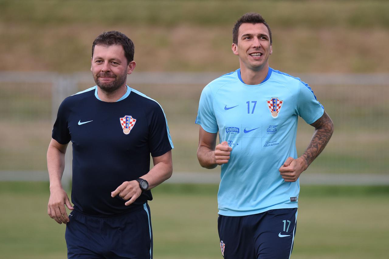 Hrvatska nogometna reprezentacija odradila trening, vratio se i Mario Mandžukić