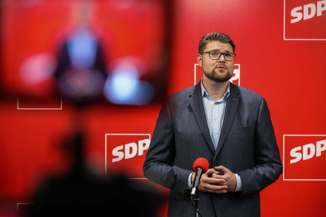 Peđa Grbin izabran je za novog predsjednika SDP-a