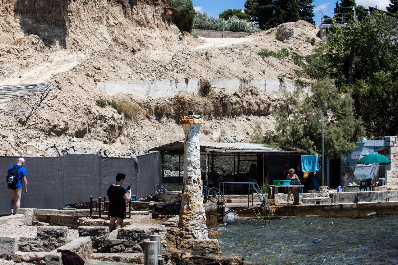 Devastacija plaže Jezinac u Splitu