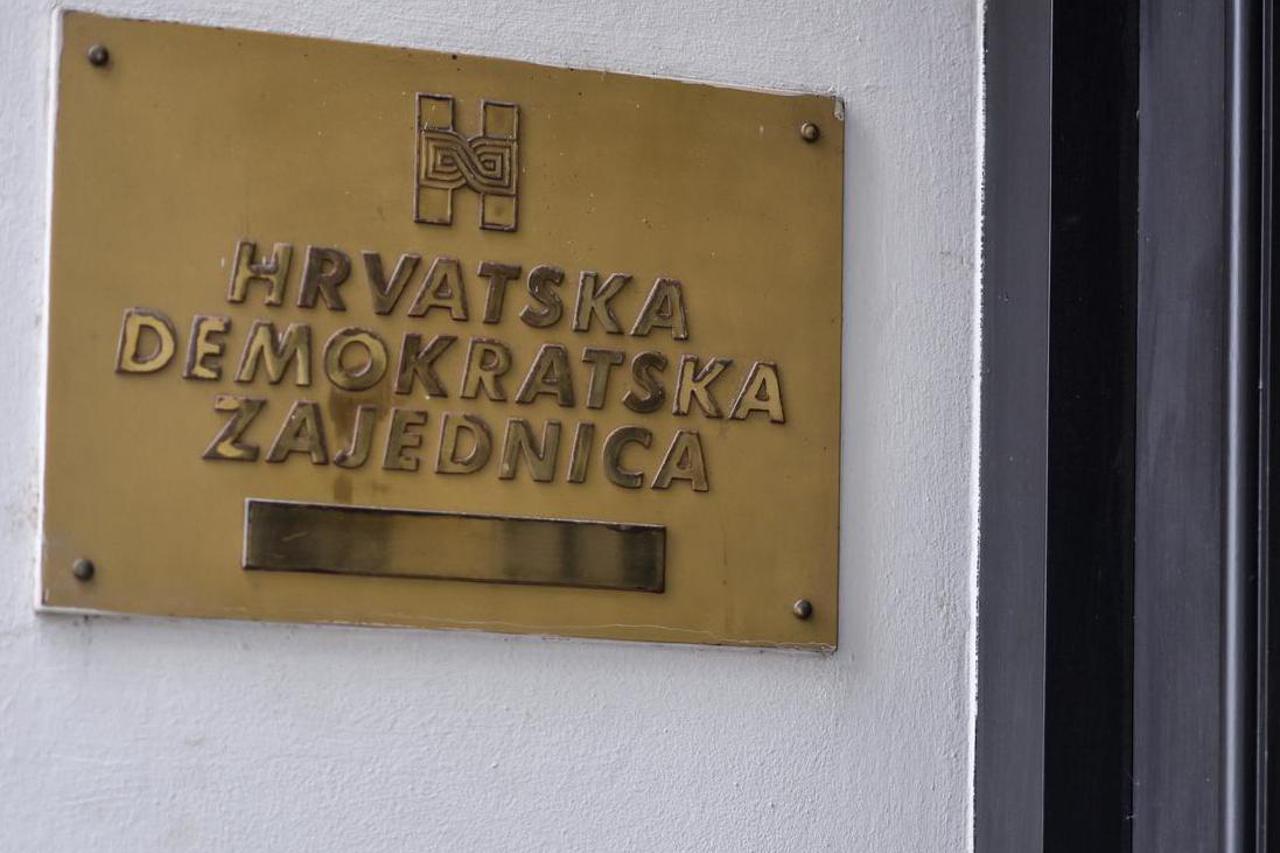 Zagreb: Dolazak članova na Sjednicu predsjedništva HDZ-a