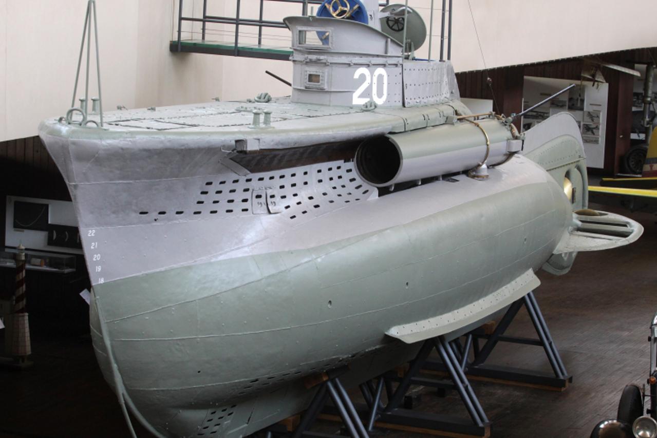 '21.04.2011., Zagreb - U Tehnickom muzeju izlozena je talijanska ratna podmornica  sagradjena 1943.tip CB 20, ili dzepna podmornica  Photo: Zarko Basic/PIXSELL'