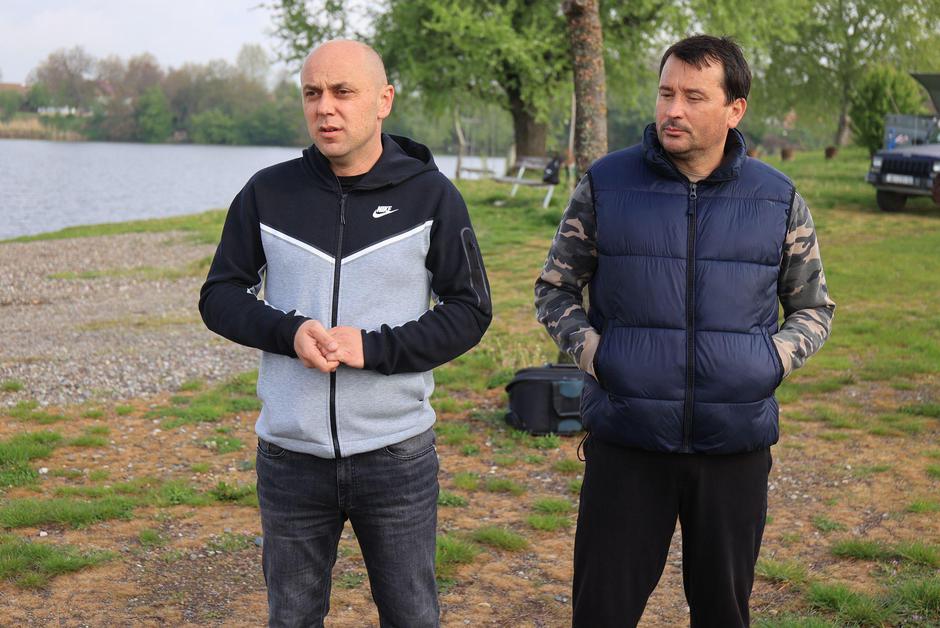 Gradonačelnik Vinkovaca Ivan Bosančić i Ivan Marić, predsjednik ŠRD BANJA, uključili su se u akciju čišćenja