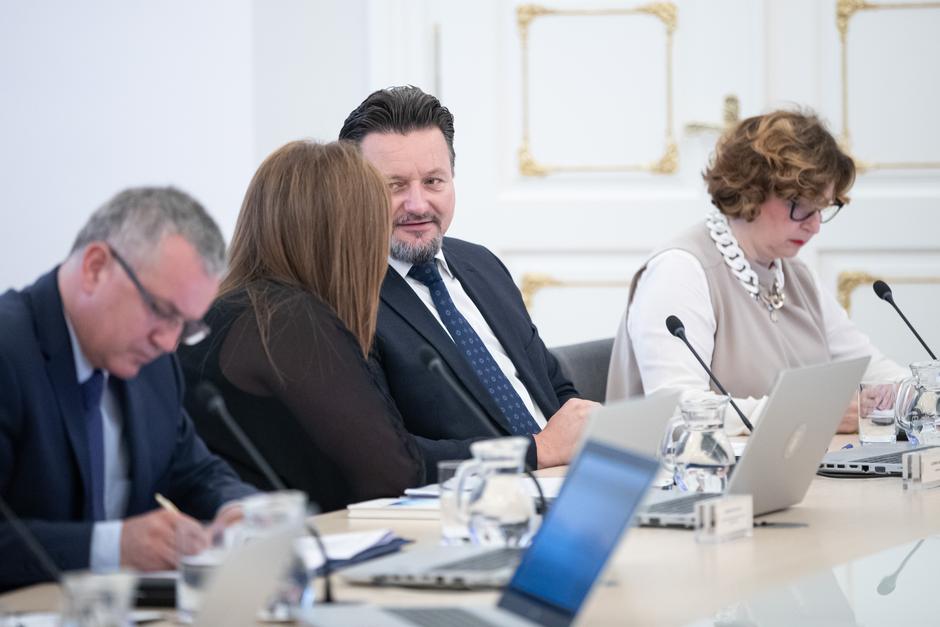 Ministri se sastali na 163. sjednici Vlade RH- Lovro Kuščević