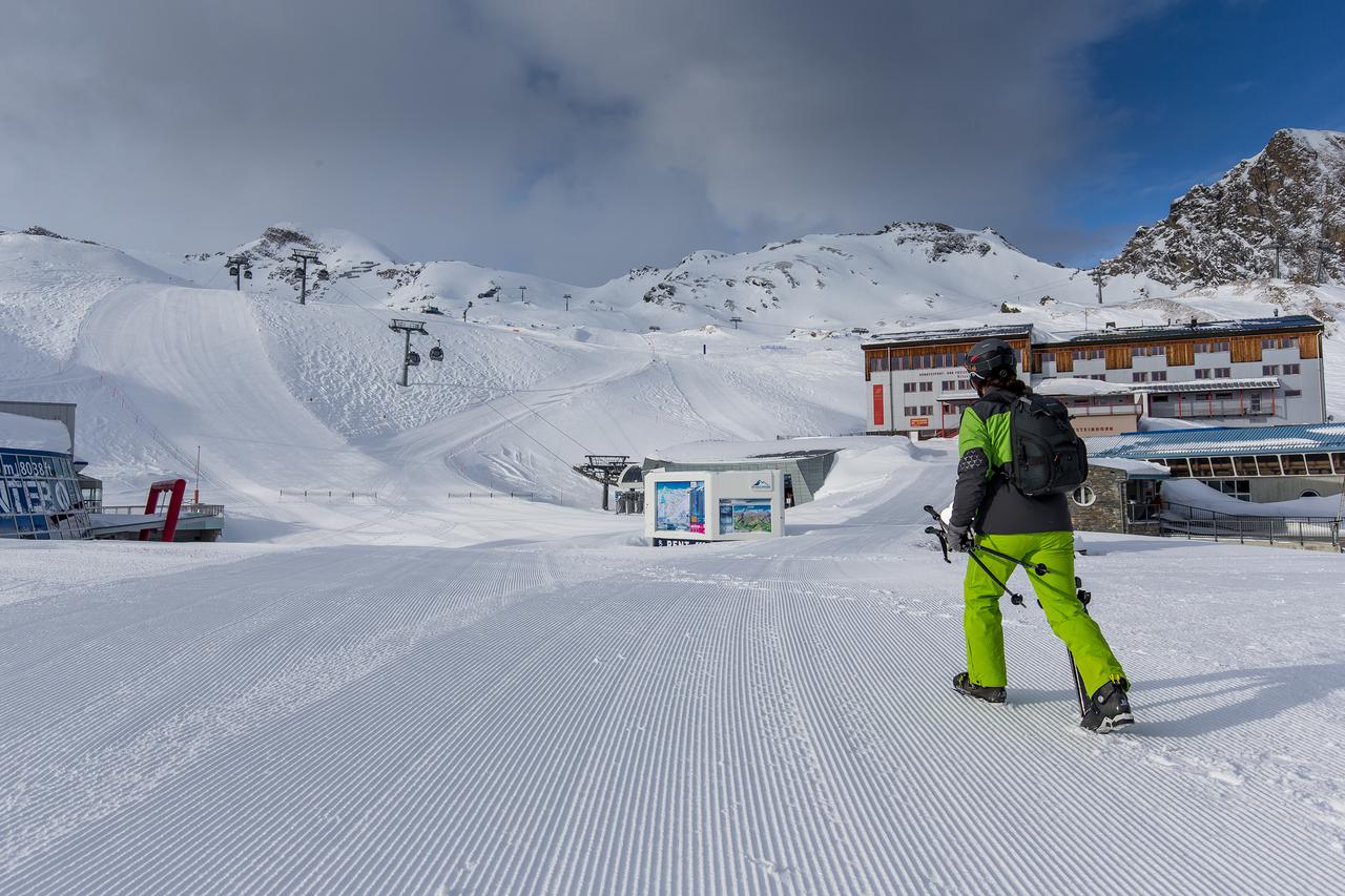 Austrija,skijanje,skijaliste,glecer,Kitzsteinhorn,zima,turizam