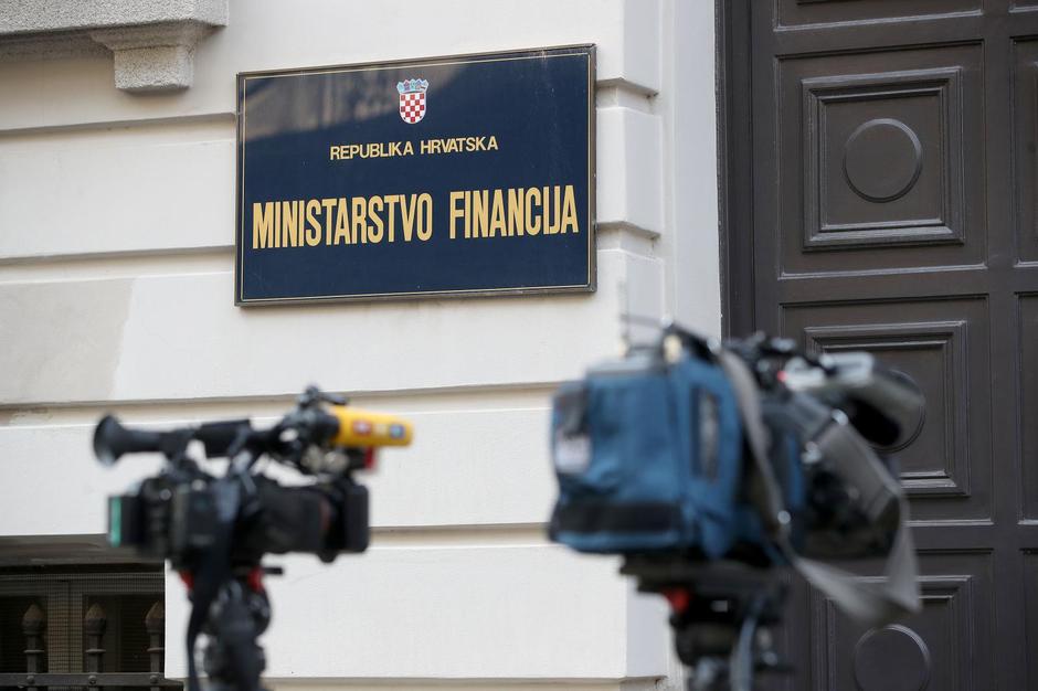 Zagreb: Ministar Marić zadovoljan je zadržavanjem investicijske razine kreditnog rejtinga
