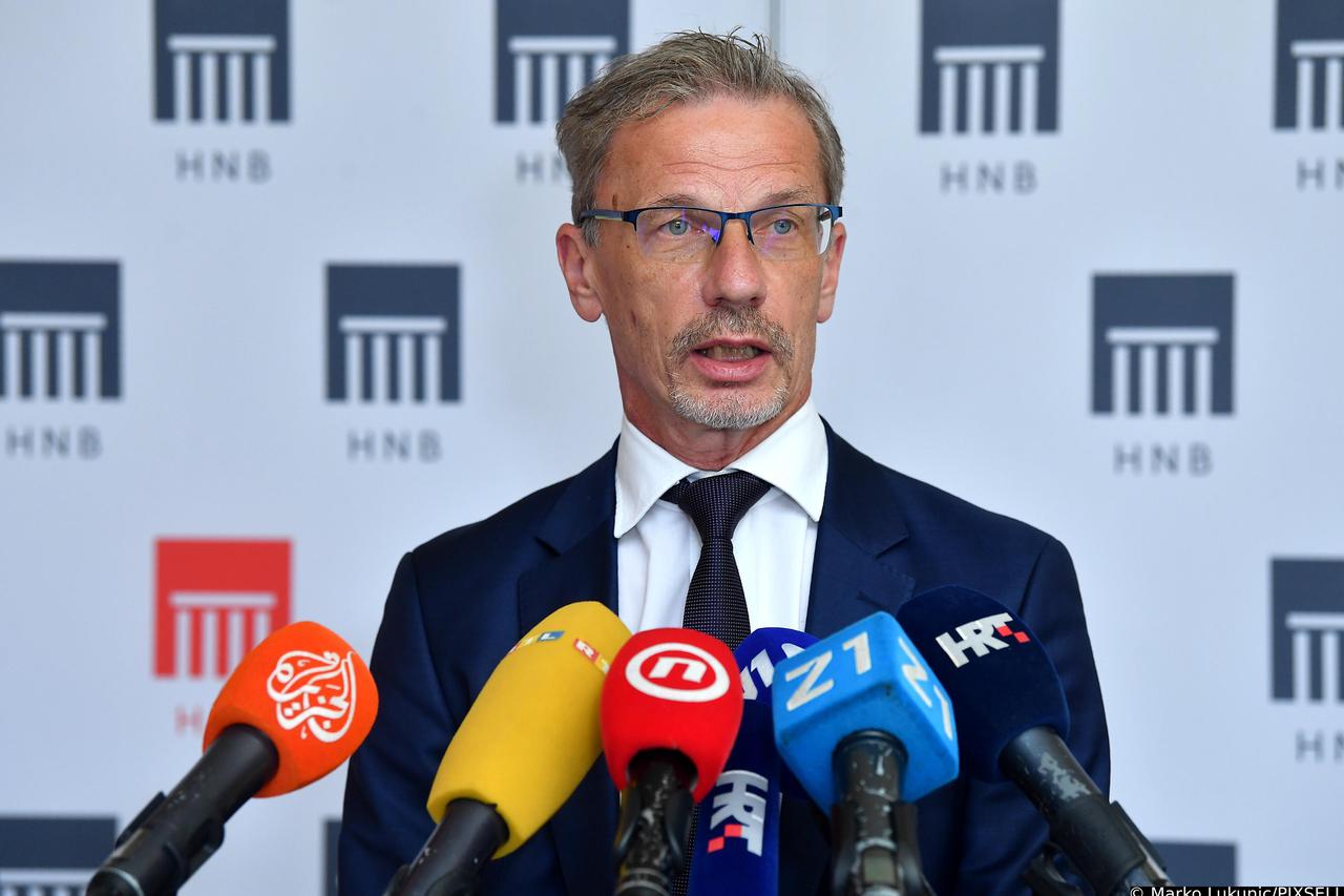 Zagreb: Boris Vujčić obratio se medijima nakon polugodišnjeg brifinga HNB-a