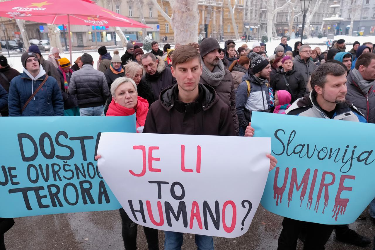 Zagreb: Prosvjed "Dosta je ovršnog terora" u organizaciji Inicijative Ovršni ustanak