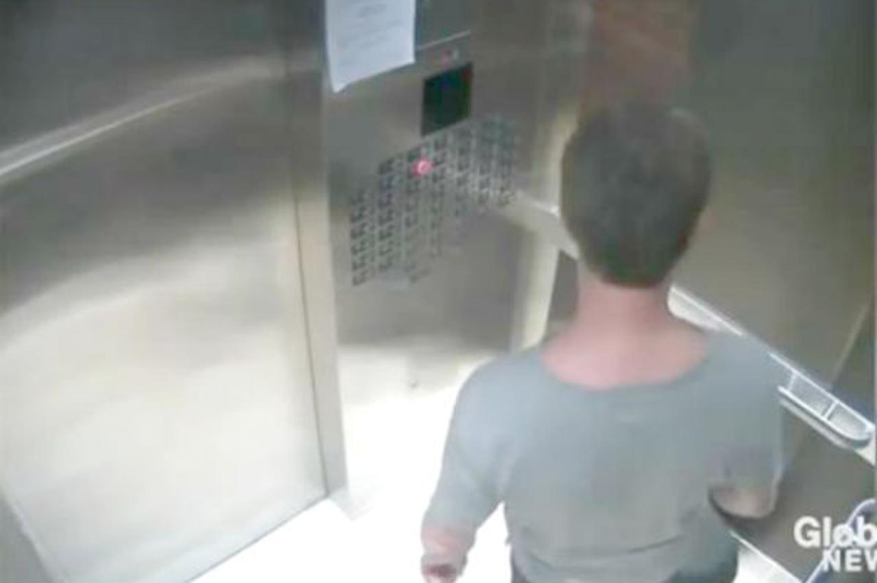 Zlostavljao psa u liftu
