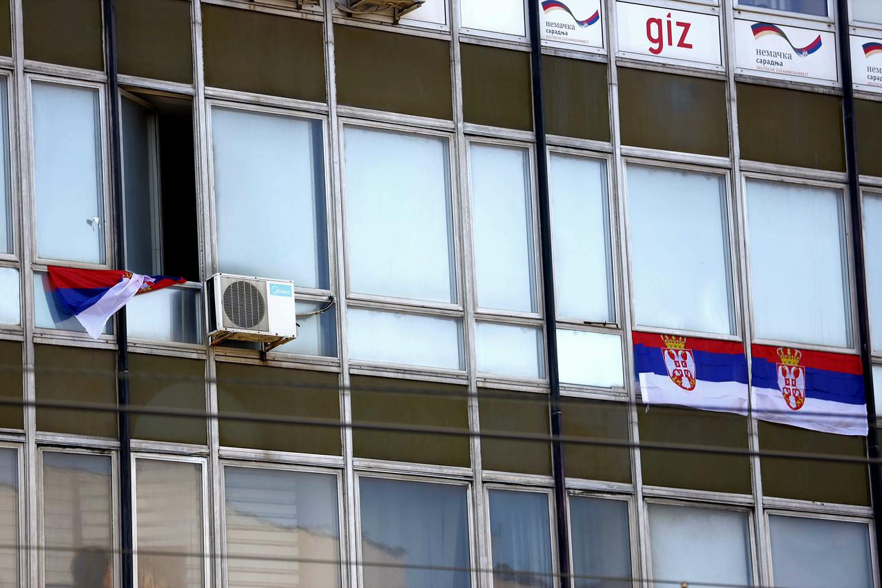 Beograd ukrašen zastavama povodom Dana srpskog jedinstva, slobode i nacionalne zastave