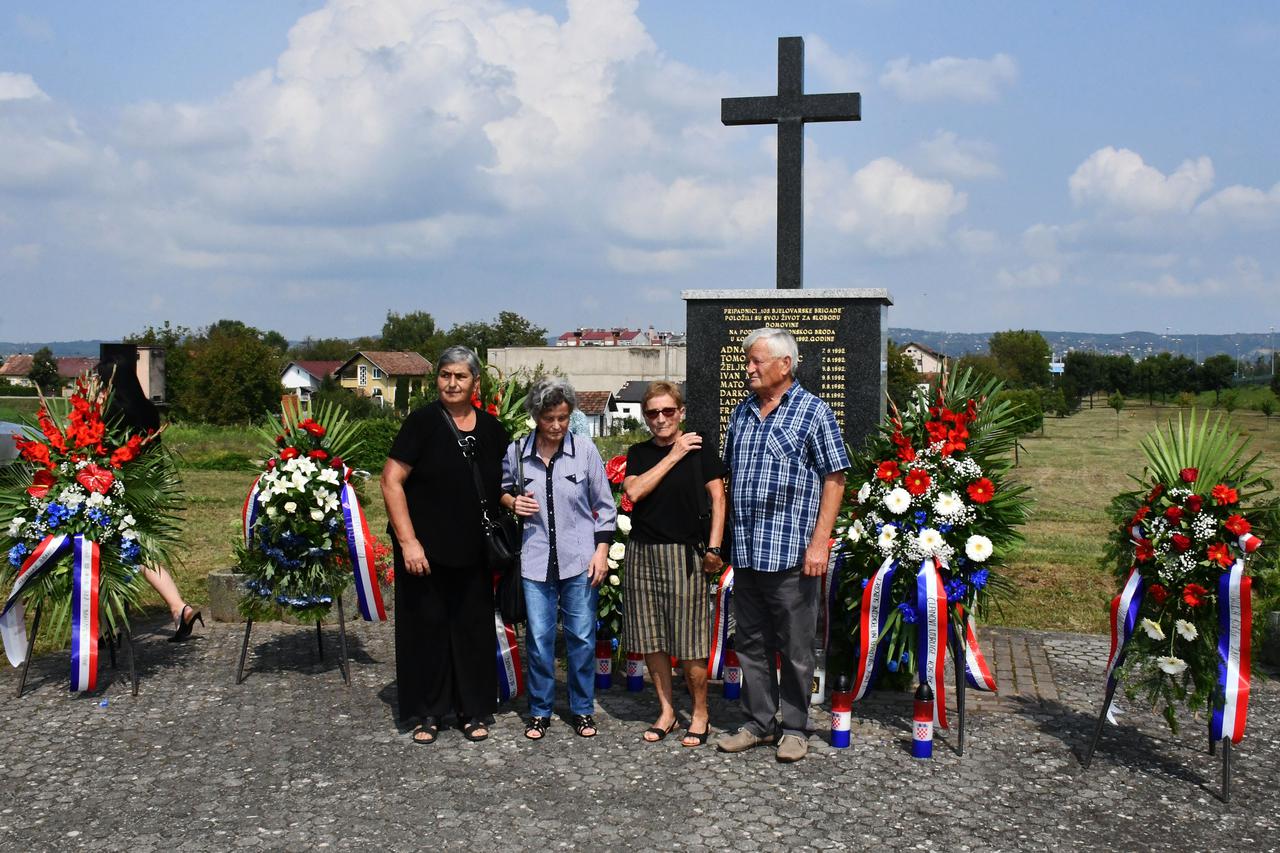 Slavonski Brod: 31. obljetnica pogibije hrvatskih branitelja 105. bjelovarske brigade