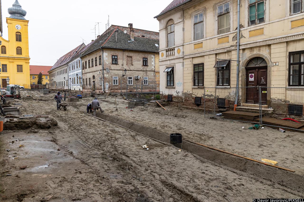 Osijek: Zatvorena ulica zbog radova na Tvrđi
