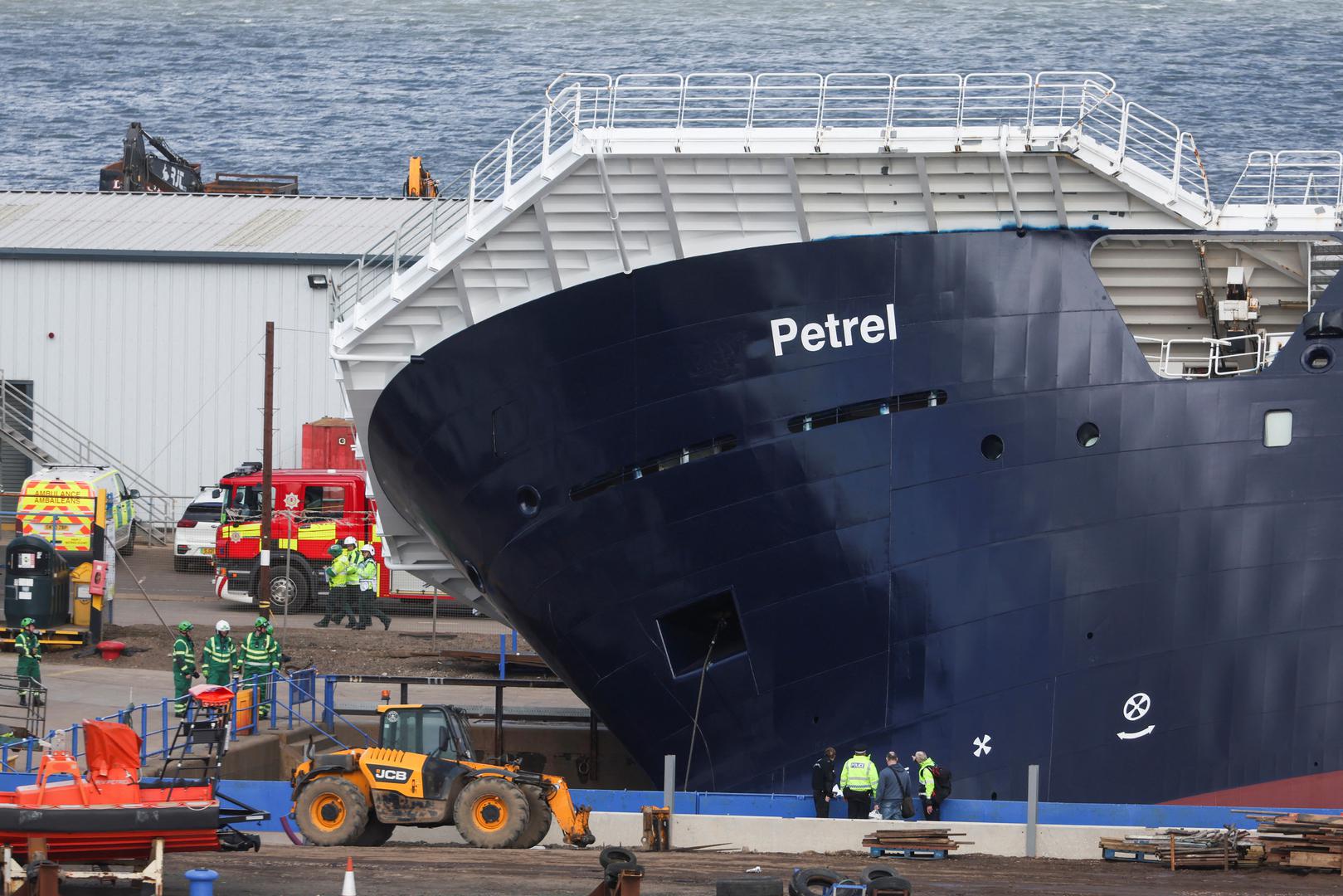 View of the research vessel Petrel after it toppled over in a dry dock in Leith, near Edinburgh, Scotland, Britain, March 22, 2023. REUTERS/Russell Cheyne Photo: RUSSELL CHEYNE/REUTERS