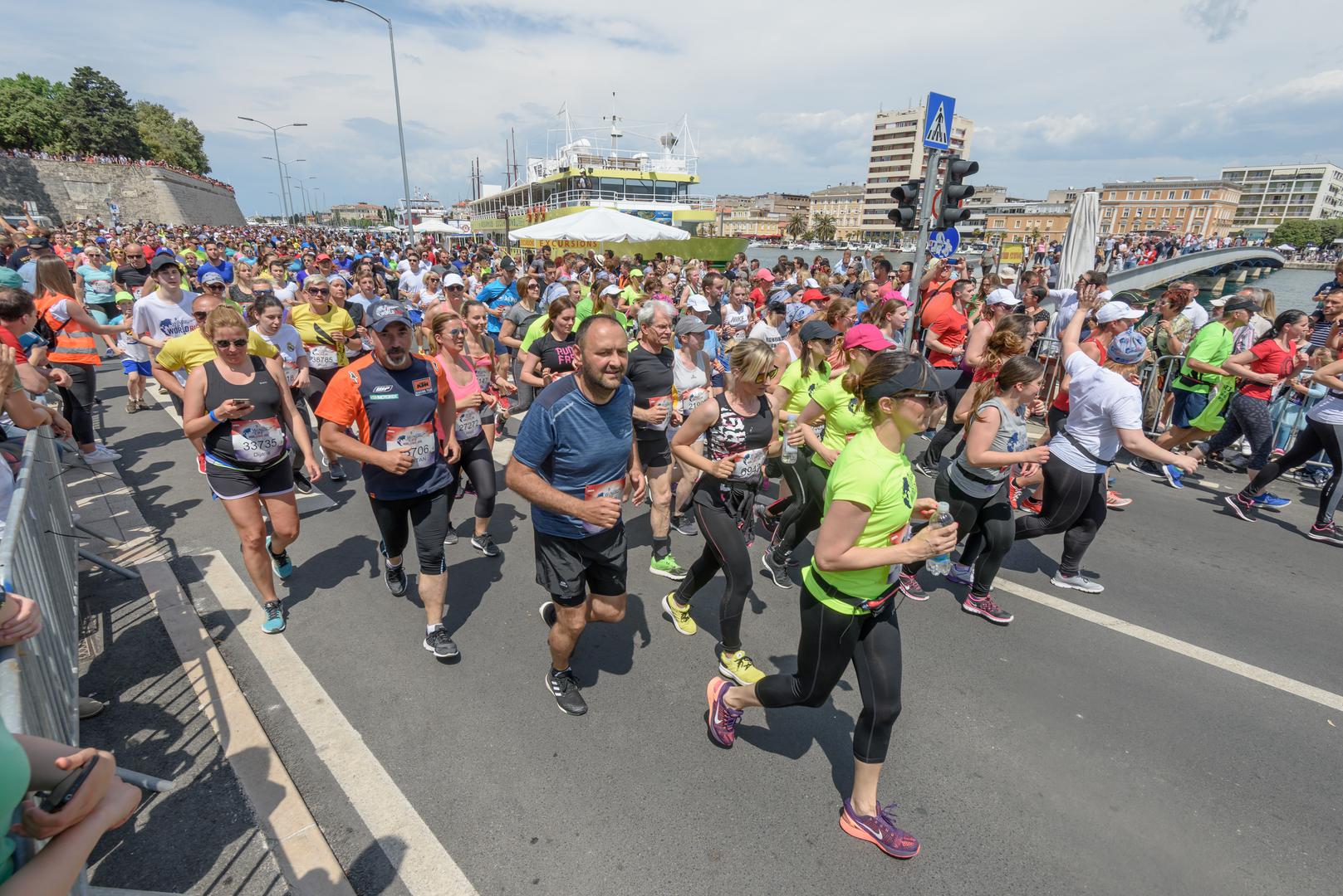 Na startu zadarske utrke bilo je sudionika iz više od 30 zemalja, a ove se godine trčalo od Liburnske obale pa već poznatom rutom uzduž Jadranske magistrale