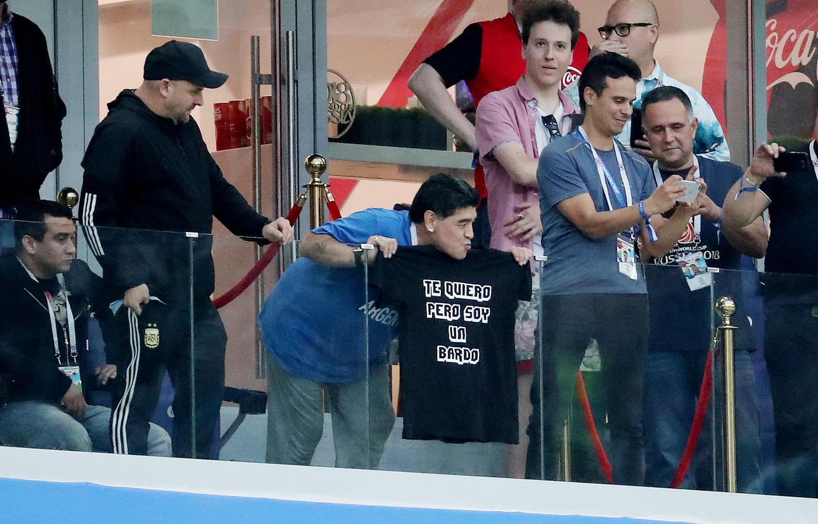 S tribina je legendarni Argentinac uoči utakmice poslao poruku Lionelu Messiju.


