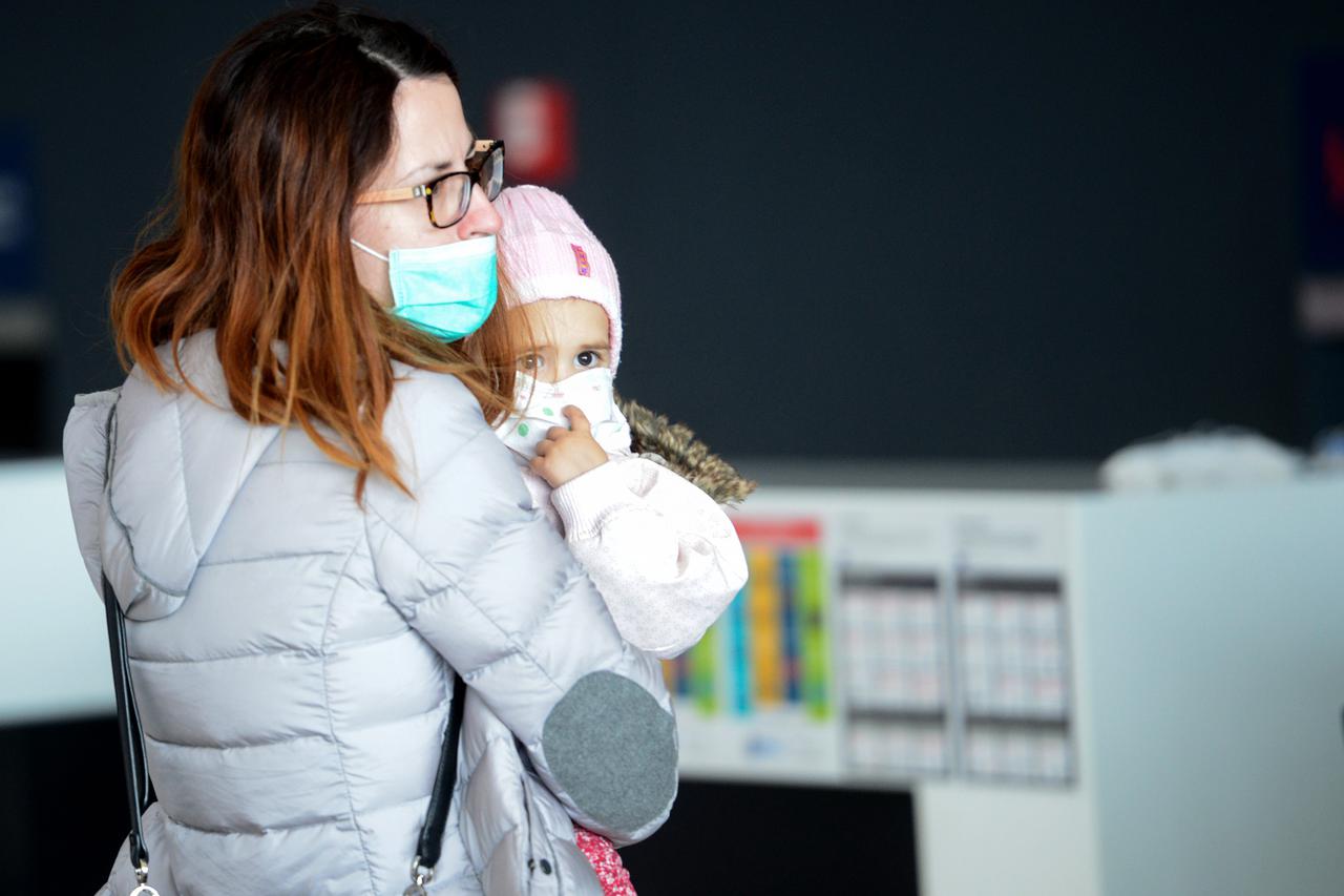 Mila Rončević u pratnji roditelja odlazi na liječenje u Ameriku