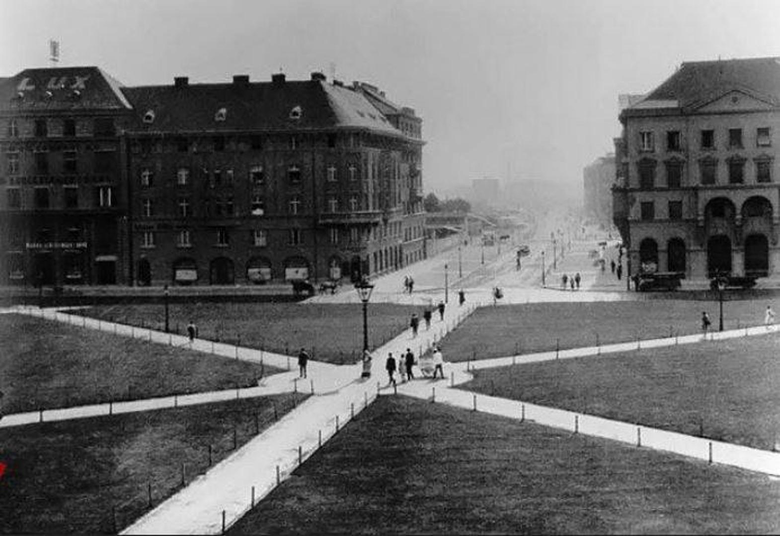 1927., pogled s ondašnjeg Trga kralja Petra I prema Zvonimirovoj ulici‎
